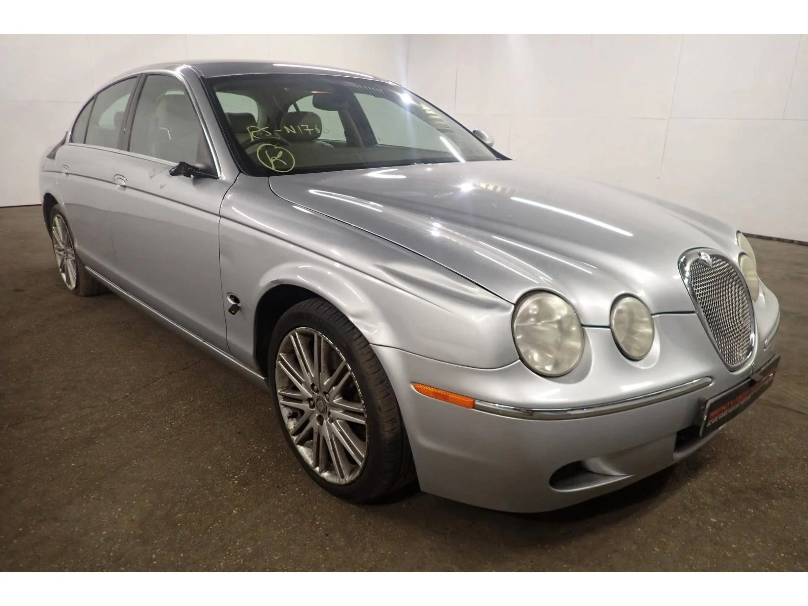 Продажа Jaguar S Type 2.7D (207Hp) (276DT (AJ-V6D)) RWD AT по запчастям