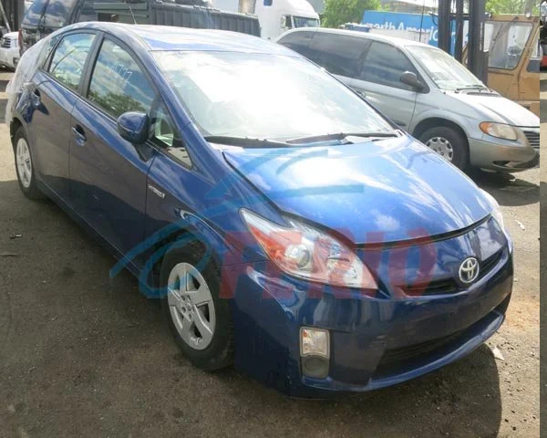 Продажа Toyota Prius 1.8 (99Hp) (2ZR-FXE) FWD CVT по запчастям