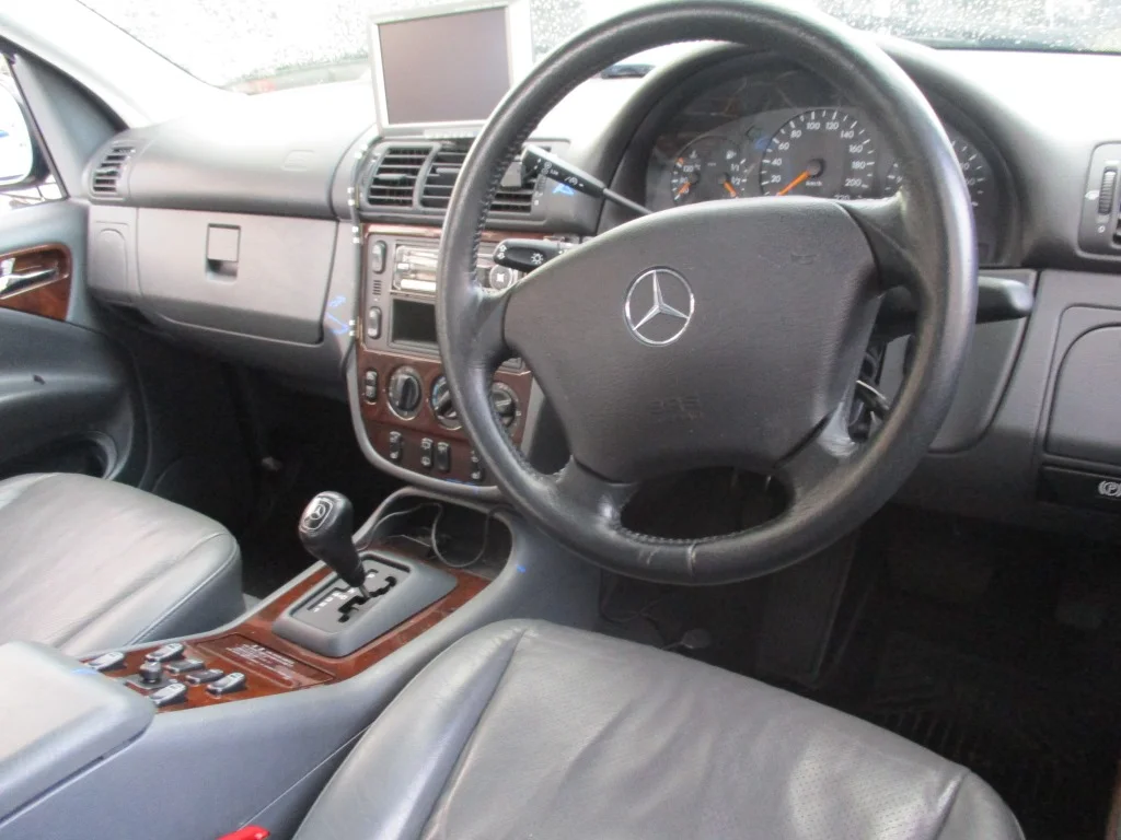 Продажа Mercedes-Benz M class 3.2 (215Hp) (112.942) 4WD AT по запчастям