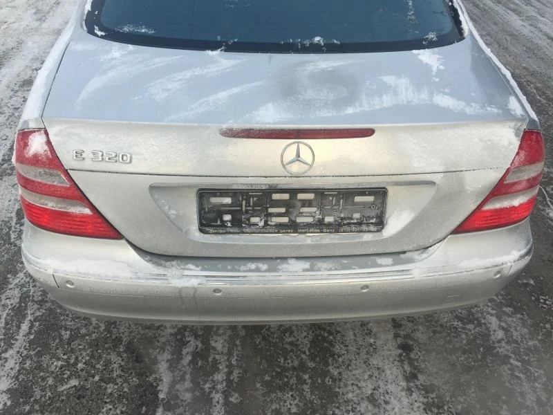 Продажа Mercedes-Benz E class 3.2 (224Hp) (112.949) RWD AT по запчастям