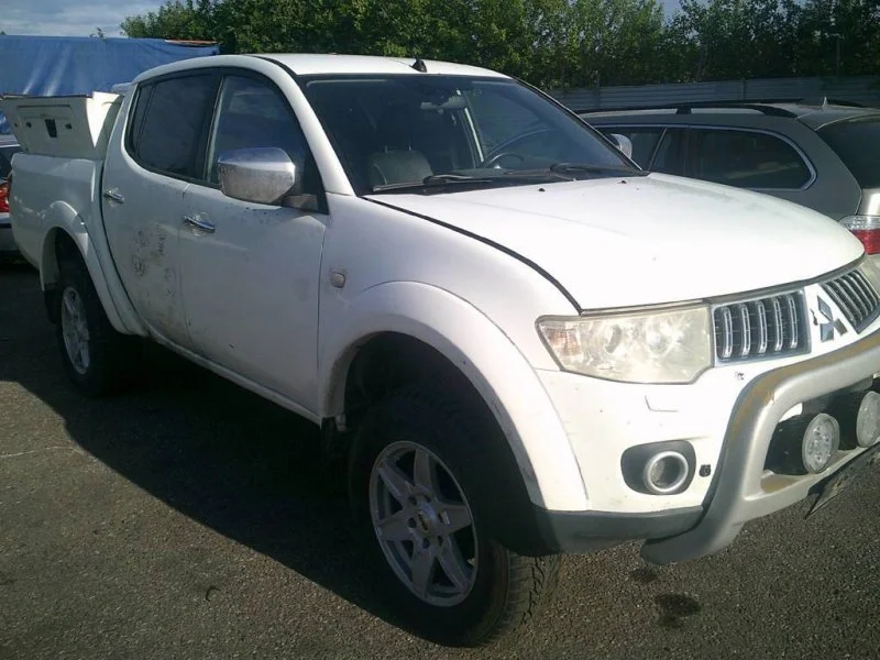 Продажа Mitsubishi L200 2.5D (178Hp) (4D56 HP) 4WD AT по запчастям