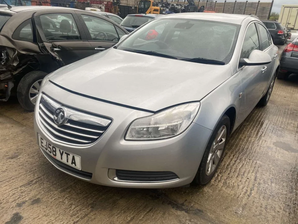 Продажа Opel Insignia 2.0D (160Hp) (A20DTH) FWD MT по запчастям