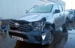 Toyota Hilux Pick Up 2.4D (150Hp) (2GD-FTV) 4WD MT в разборе у AutoBAL