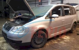 Volkswagen Touran 1.9D (100Hp) (AVQ) FWD MT в разборе у Суперзап